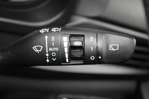 DF74HFJ Hyundai i20 1.0T GDi Premium 5dr DCT Thumbnail #24