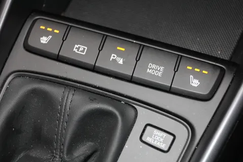 DF74HFJ Hyundai i20 1.0T GDi Premium 5dr DCT Thumbnail #26