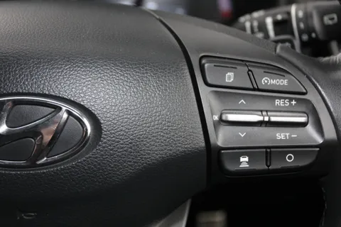 25 of 39 for Hyundai Kona 150kW Premium SE 64kWh 5dr Auto