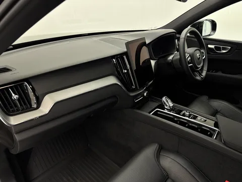 DU75XON Volvo XC60 2.0 B5P Plus Black Edition 5dr AWD Geartronic Thumbnail #14