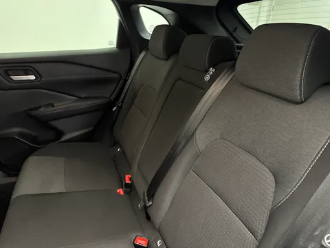 KY22ZCJ Nissan Qashqai 1.3 DiG-T MH N-Connecta 5dr Thumbnail #13