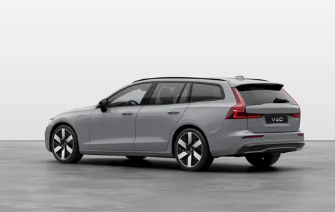  Volvo V60 MILD HYBRID B4 PLUS DARK Thumbnail #3