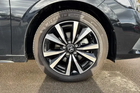 DA25KPG Honda Civic 2.0 eHEV Elegance 5dr CVT Thumbnail #10