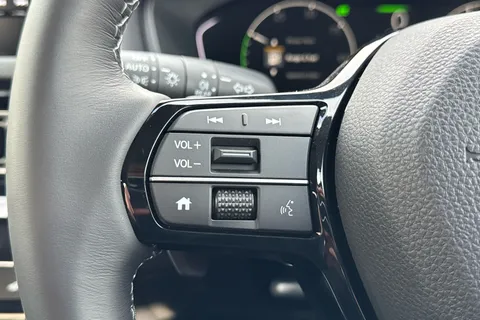 DA25KPG Honda Civic 2.0 eHEV Elegance 5dr CVT Thumbnail #19