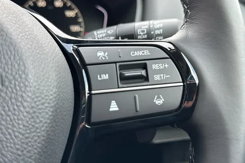 DA25KPG Honda Civic 2.0 eHEV Elegance 5dr CVT Thumbnail #20