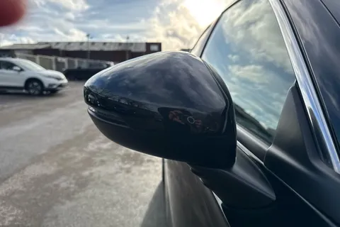 DA25KPG Honda Civic 2.0 eHEV Elegance 5dr CVT Thumbnail #27