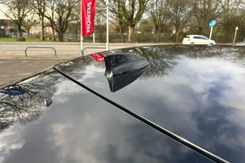 DA25KPG Honda Civic 2.0 eHEV Elegance 5dr CVT Thumbnail #29