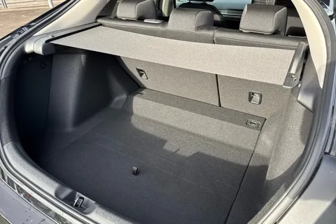 DA25KPG Honda Civic 2.0 eHEV Elegance 5dr CVT Thumbnail #36