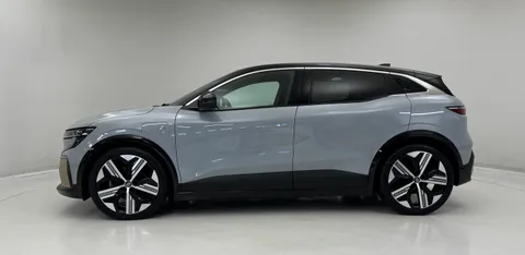 4 of 33 for Renault Megane E-Tech EV60 160kW Launch Edition 60kWh OC 5dr Auto