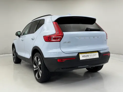 RV74FPX Volvo XC40 2.0 B4P Ultra Dark 5dr Auto Thumbnail #9