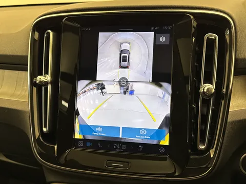 RV74FPX Volvo XC40 2.0 B4P Ultra Dark 5dr Auto Thumbnail #28