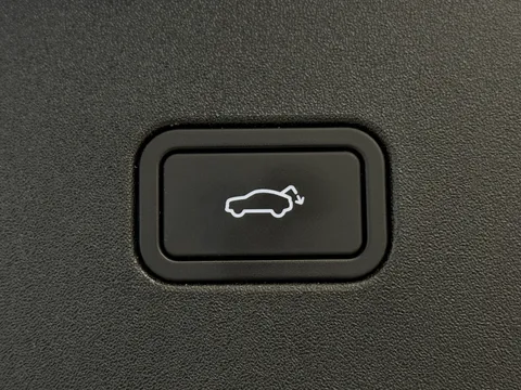 DU24ZXA Volvo Ex30 200kW SM Extended Range Ultra 69kWh 5dr Auto Thumbnail #11