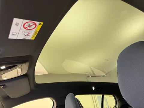 DU24ZXA Volvo Ex30 200kW SM Extended Range Ultra 69kWh 5dr Auto Thumbnail #16