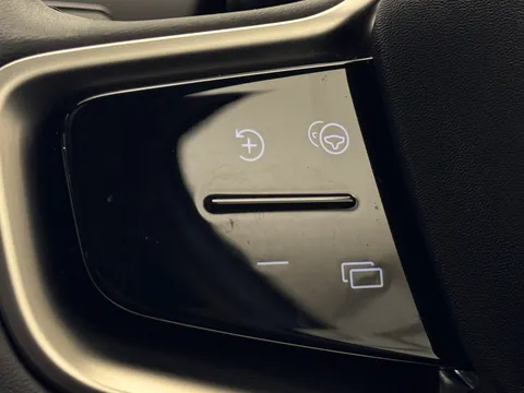 DU24ZXA Volvo Ex30 200kW SM Extended Range Ultra 69kWh 5dr Auto Thumbnail #21