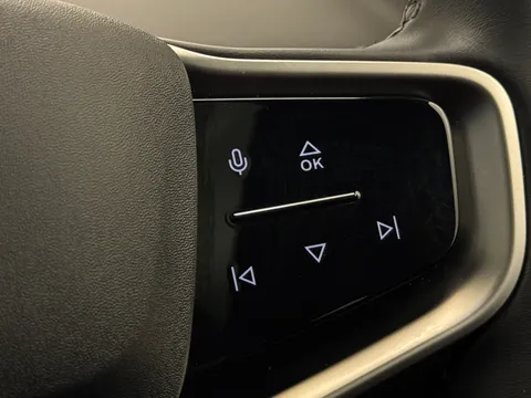 DU24ZXA Volvo Ex30 200kW SM Extended Range Ultra 69kWh 5dr Auto Thumbnail #22