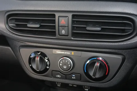 EA25WUM Hyundai i10 1.2 [79] Advance 5dr Auto [Nav] Thumbnail #25