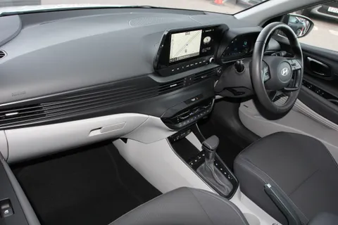 EA74BVV Hyundai Bayon 1.0 TGDi Ultimate 5dr DCT Thumbnail #9