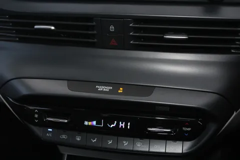 EA74BVV Hyundai Bayon 1.0 TGDi Ultimate 5dr DCT Thumbnail #27