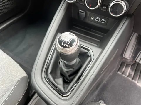 BG24HNK Renault Clio 1.0 TCe 90 Evolution 5dr Thumbnail #13