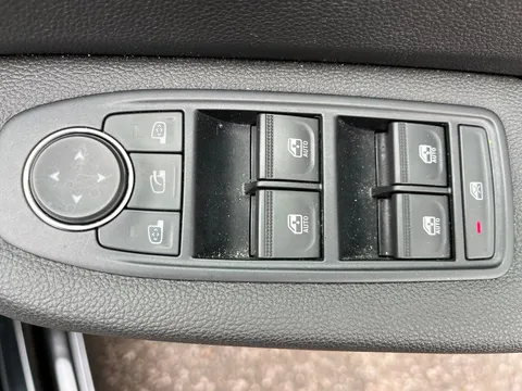 BG24HNK Renault Clio 1.0 TCe 90 Evolution 5dr Thumbnail #21