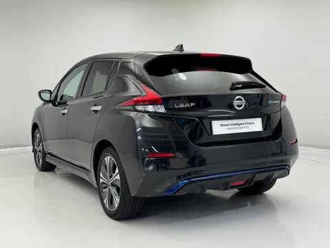 VE70OOJ Nissan LEAF 160kW e+ Tekna 62kWh 5dr Auto Thumbnail #9
