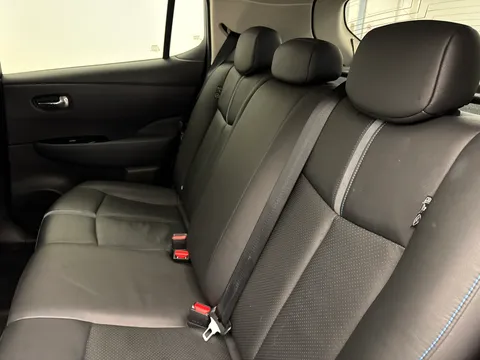 VE70OOJ Nissan LEAF 160kW e+ Tekna 62kWh 5dr Auto Thumbnail #12
