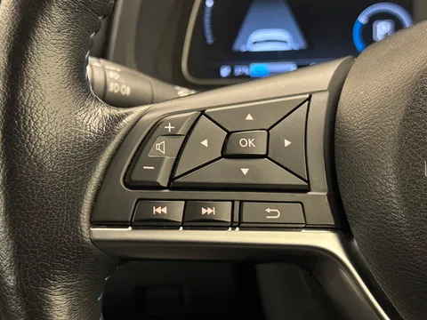 VE70OOJ Nissan LEAF 160kW e+ Tekna 62kWh 5dr Auto Thumbnail #22