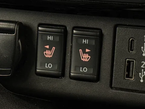 VE70OOJ Nissan LEAF 160kW e+ Tekna 62kWh 5dr Auto Thumbnail #27