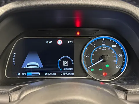 VE70OOJ Nissan LEAF 160kW e+ Tekna 62kWh 5dr Auto Thumbnail #28