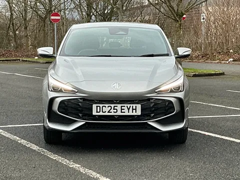 DC25EYH Mg Motor Uk Mg3 1.5 Hybrid SE 5dr Auto Thumbnail #3