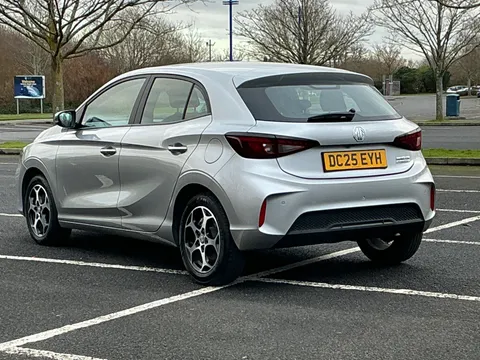 DC25EYH Mg Motor Uk Mg3 1.5 Hybrid SE 5dr Auto Thumbnail #5