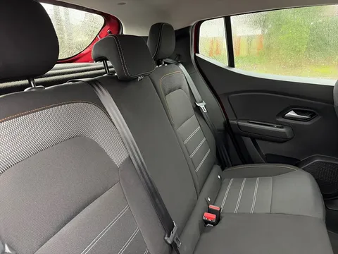 BT22HVS Dacia Sandero Stepway 1.0 TCe Prestige 5dr Thumbnail #10