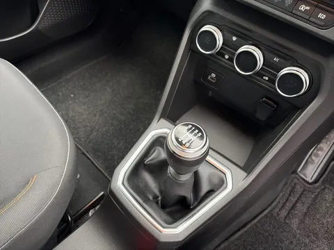 BT22HVS Dacia Sandero Stepway 1.0 TCe Prestige 5dr Thumbnail #13