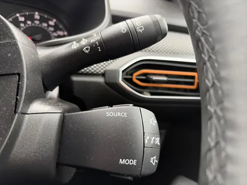 BT22HVS Dacia Sandero Stepway 1.0 TCe Prestige 5dr Thumbnail #27