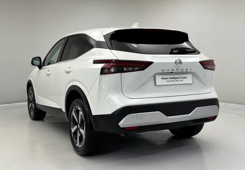 FY22UWW Nissan Qashqai 1.3 DiG-T MH N-Connecta 5dr Thumbnail #9