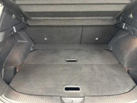 FY22UWW Nissan Qashqai 1.3 DiG-T MH N-Connecta 5dr Thumbnail #10