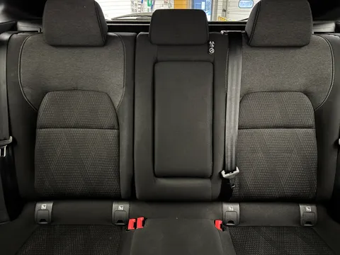 FY22UWW Nissan Qashqai 1.3 DiG-T MH N-Connecta 5dr Thumbnail #16