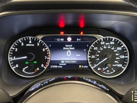 FY22UWW Nissan Qashqai 1.3 DiG-T MH N-Connecta 5dr Thumbnail #27