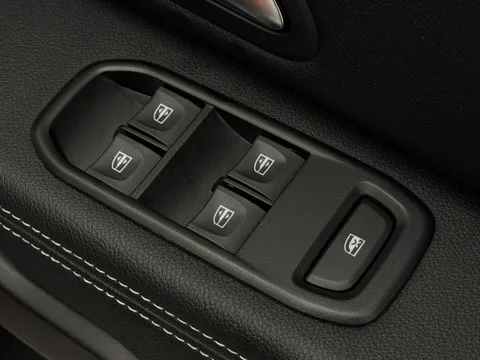DY22DHO Dacia Duster 1.3 TCe 130 Prestige 5dr Thumbnail #18