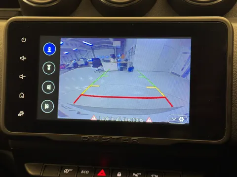 DY22DHO Dacia Duster 1.3 TCe 130 Prestige 5dr Thumbnail #25