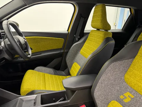 DY25VTX Renault 5 110kW Iconic Five Comfort Range 52kWh 5dr Auto Thumbnail #13