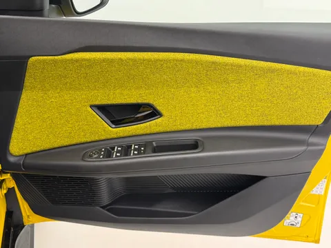 DY25VTX Renault 5 110kW Iconic Five Comfort Range 52kWh 5dr Auto Thumbnail #16