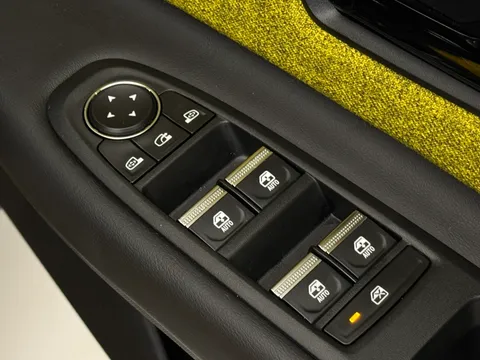 DY25VTX Renault 5 110kW Iconic Five Comfort Range 52kWh 5dr Auto Thumbnail #17