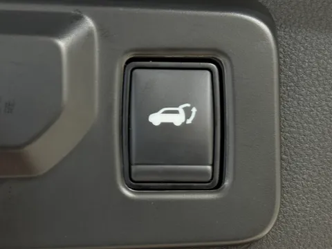 DS25ECX Renault Rafale E-Tech FHEV Techno Esprit Alpine 5dr Auto 4C Thumbnail #10