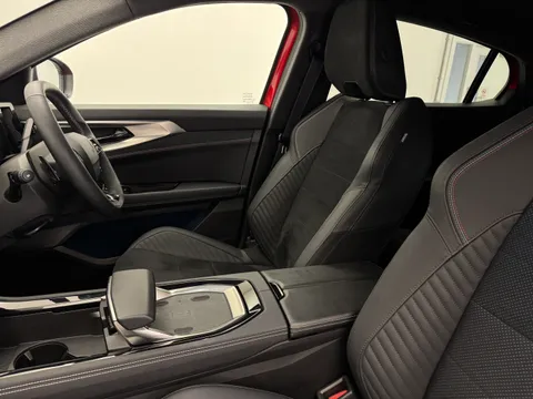 DS25ECX Renault Rafale E-Tech FHEV Techno Esprit Alpine 5dr Auto 4C Thumbnail #14