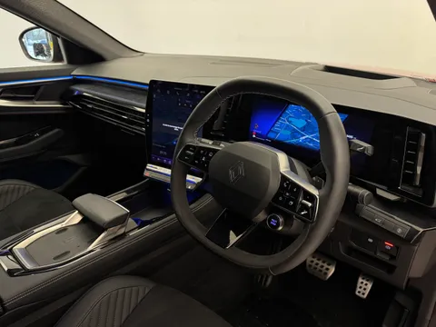 DS25ECX Renault Rafale E-Tech FHEV Techno Esprit Alpine 5dr Auto 4C Thumbnail #20