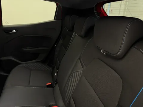 DV74MDX Renault Clio 1.6 E-TECH full hybrid 145 Esprit Alpine 5dr Auto Thumbnail #13