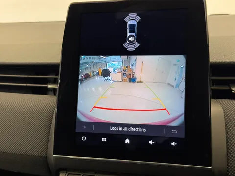 DV74MDX Renault Clio 1.6 E-TECH full hybrid 145 Esprit Alpine 5dr Auto Thumbnail #24