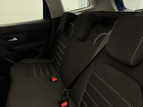 DX22RZS Dacia Duster 1.0 TCe 100 Bi-Fuel Prestige 5dr Thumbnail #12