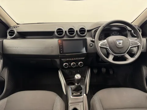 DX22RZS Dacia Duster 1.0 TCe 100 Bi-Fuel Prestige 5dr Thumbnail #9
